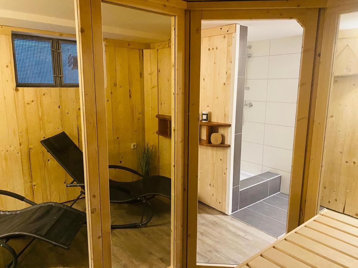 Kapitaenshaus An Der Warnow Mit Sauna Rostock Exterior foto